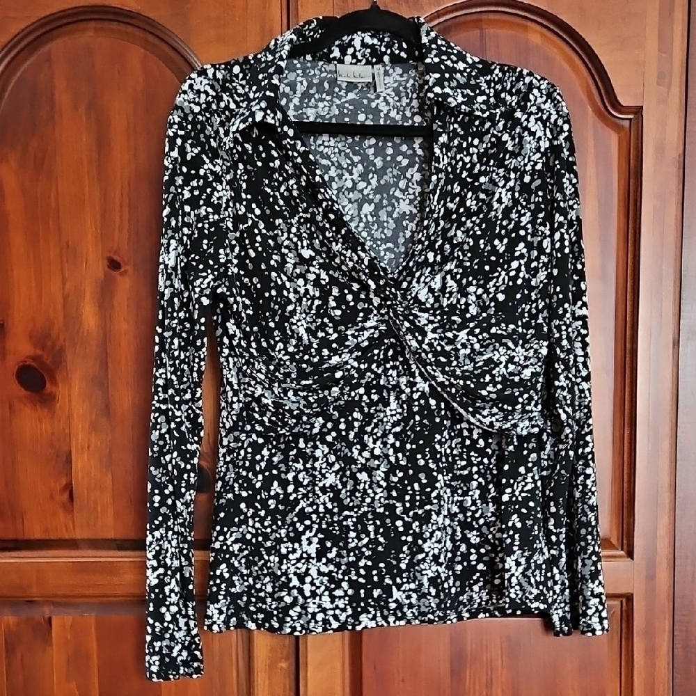 Nicole Miller Black, Grey & White Patterned Long Sleeve blouse, Sz M